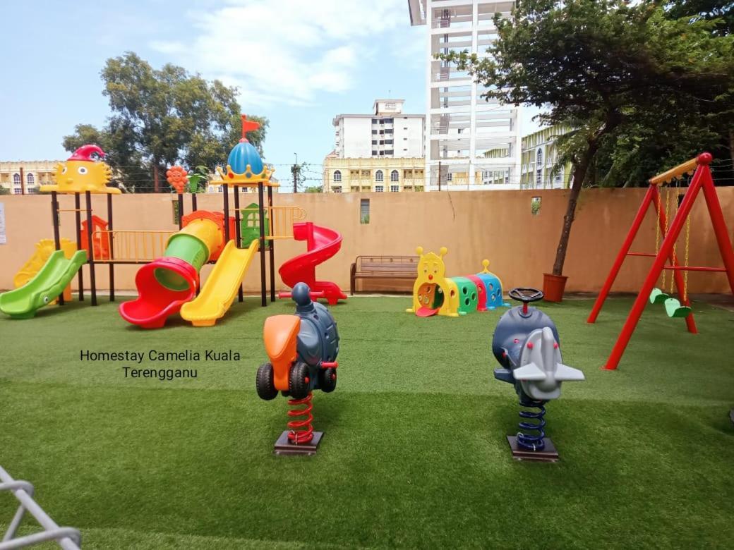 Homestay Kuala Terengganu Rose House Pantai Batu Buruk Eksteriør billede