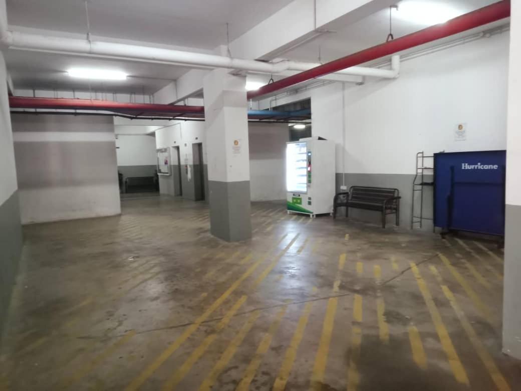 Homestay Kuala Terengganu Rose House Pantai Batu Buruk Eksteriør billede