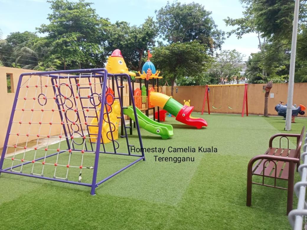Homestay Kuala Terengganu Rose House Pantai Batu Buruk Eksteriør billede